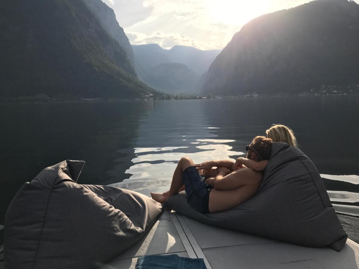 Glueck Am See - Apartment Mit Seezugang Hallstatt Bagian luar foto